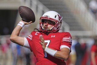 

Utah Quarterback Cam Rising Sustains Hand Injury and Leaves Baylor Match | Picks n' Previews