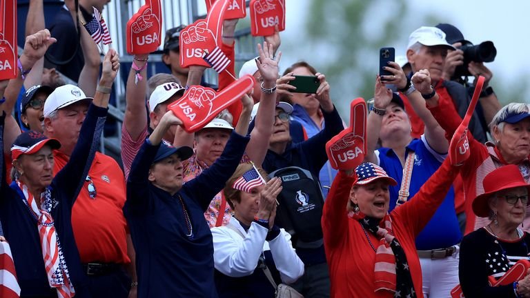 

Supporters affected by operational problems during the first day of the Solheim Cup | Picks n' Previews