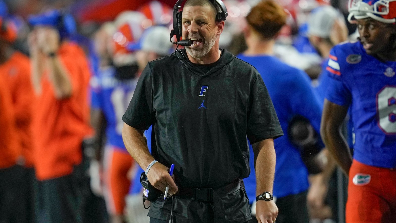 

'Florida's Coach Billy Napier Combating Doubts with Passion' | Picks n' Previews