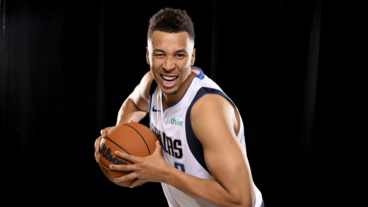 

Breaking News: Mavericks Guard Dante Exum Sidelined for 3 Months with Wrist Injury | Picks n' Previews