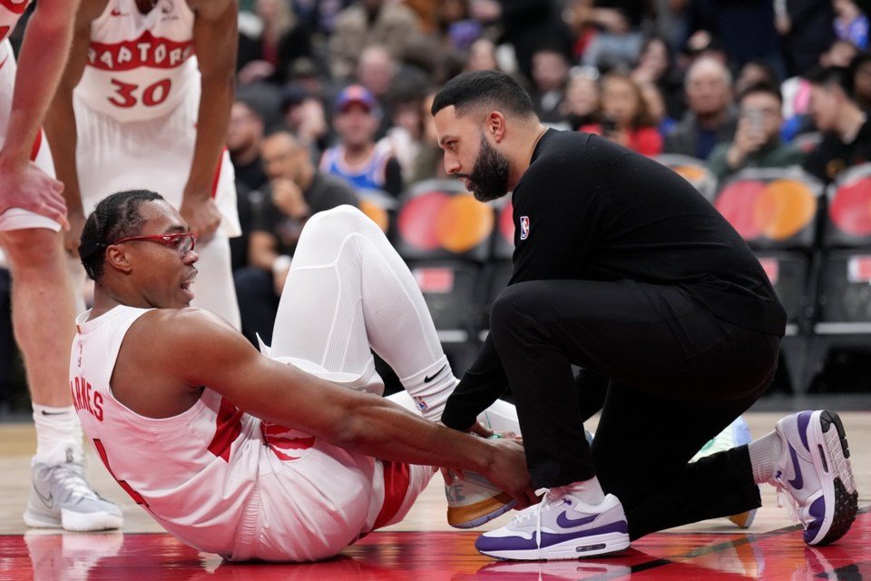 

'Raptors' Scottie Barnes (ankle) leaves match against Knicks' | Picks n' Previews