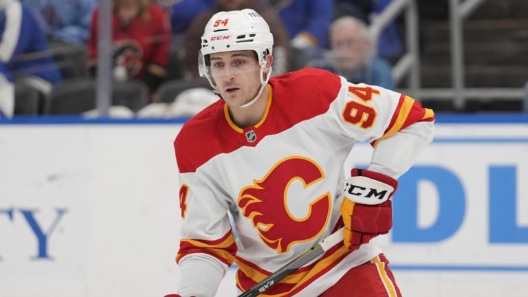 

'Contract Renewal: Flames Defenseman Brayden Pachal Commits to 2 More Years' | Picks n' Previews