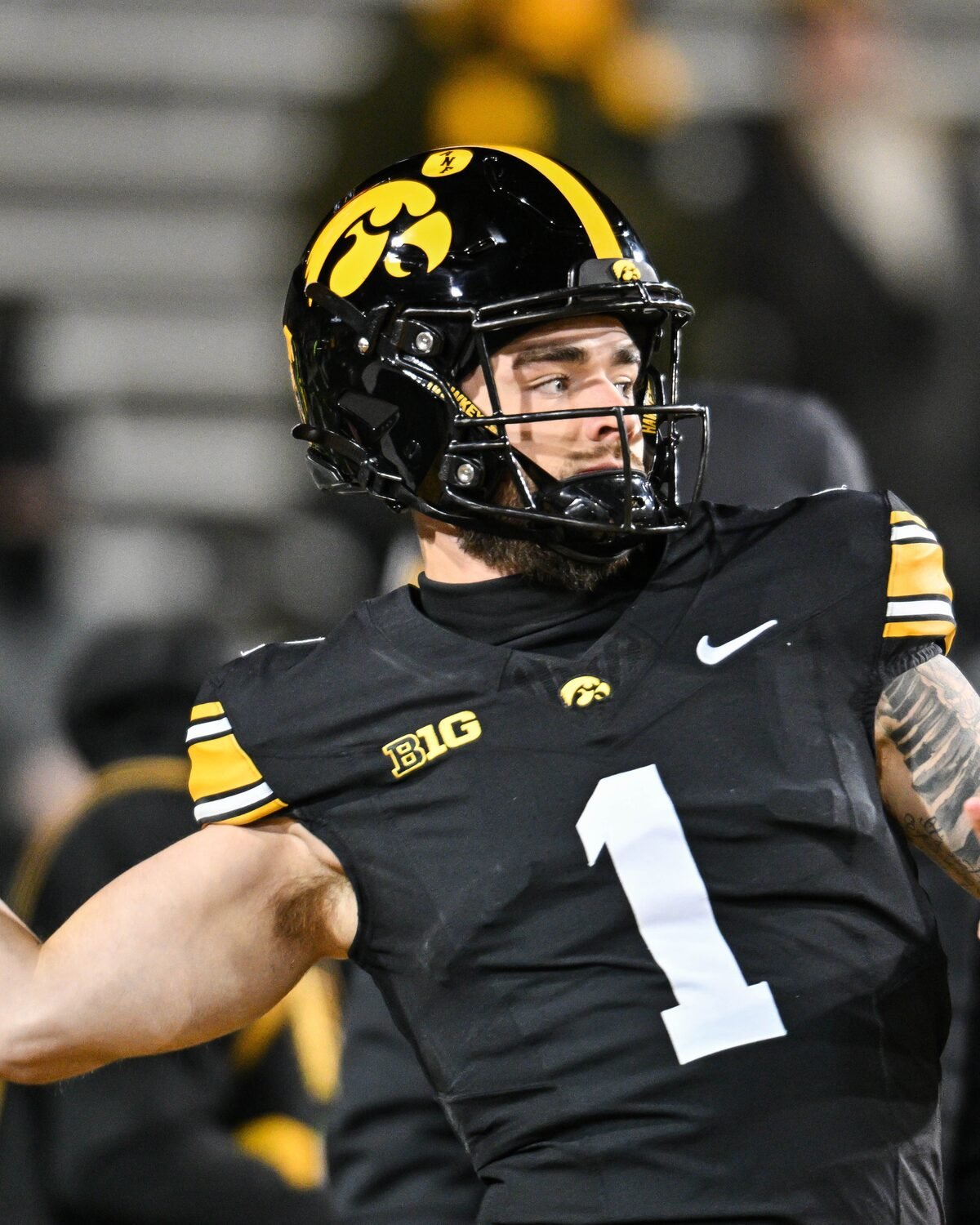 

Brendan Sullivan, Iowa's Quarterback with Injured Ankle, Named Starter for Music City Bowl | Picks n' Previews