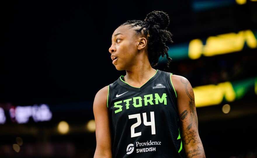 Dream vs Storm WNBA Clash: Analysis & Predictions Tonight