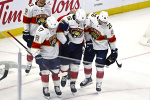 

Aleksander Barkov (lower body) to miss 2-3 weeks, says Panthers coach