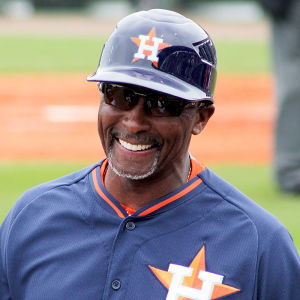 

Breaking News: Astros Part Ways with Third-Base Coach Gary Pettis