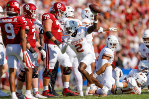 

Derek Williams, Texas Safety, Set to Undergo Surgery Ending His Season