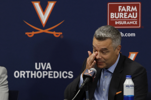 

Appreciative Tony Bennett Steps Down as Top Coach for Virginia