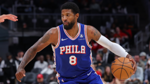 

'Paul George of the 76ers Suffers Hyperextended Left Knee and Leaves Game'