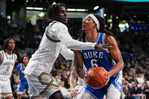 

Injured Knee Forces Duke F Maliq Brown to Sit Out Multiple Weeks